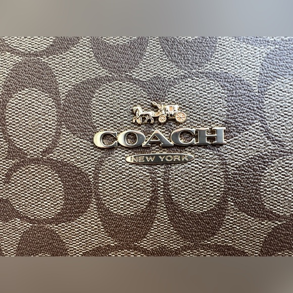 NWT Coach Gallery Tote Horse and Carriage - Picture 6 of 11